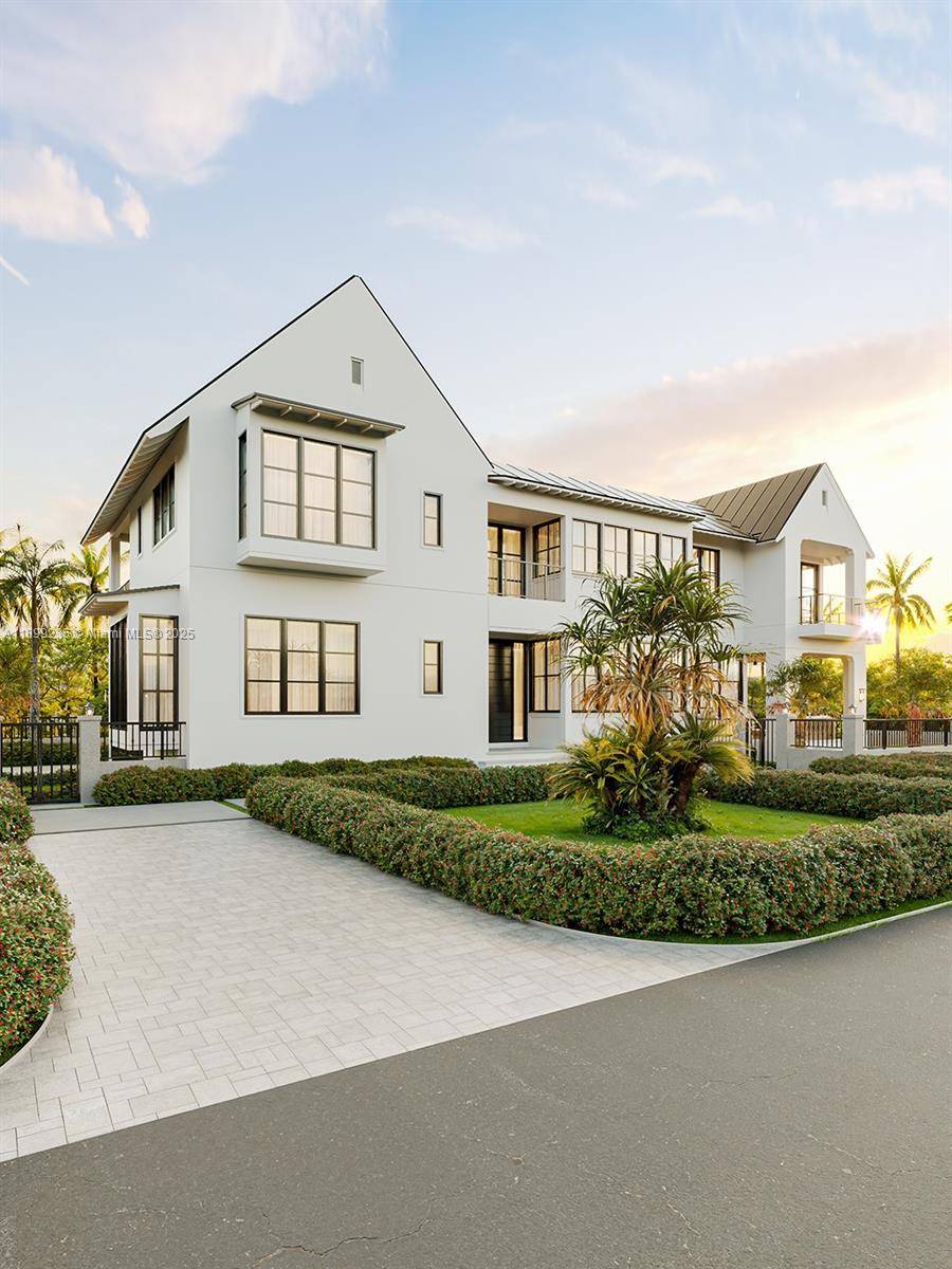 This is the one you ve been waiting for, a brand new custom home on a corner lot with top quality construction, completion January 2026.