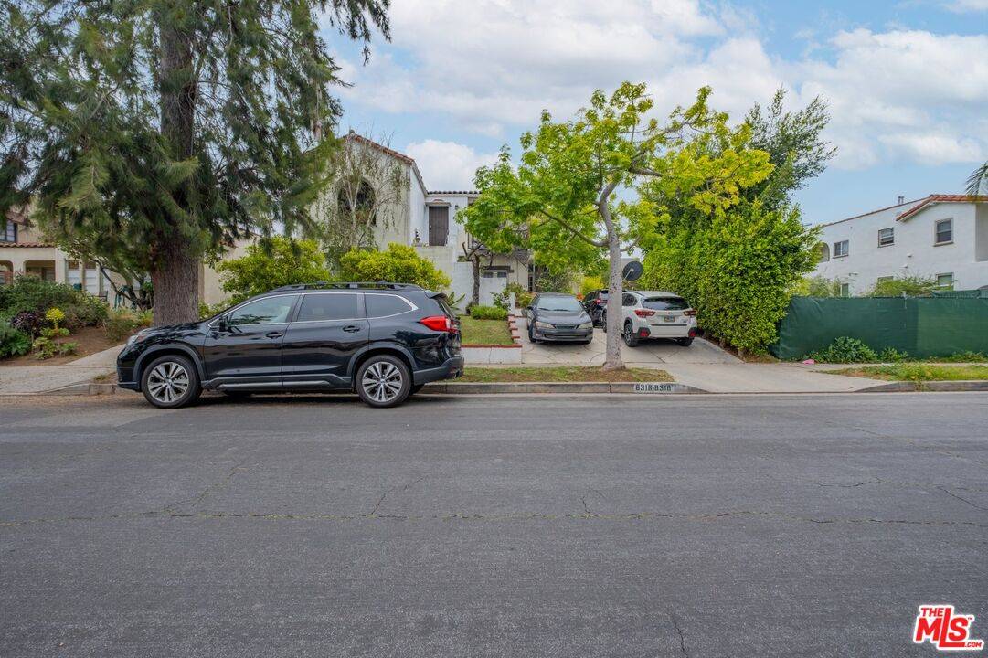 8316  W 4th St 3BR Beverly Grove La
