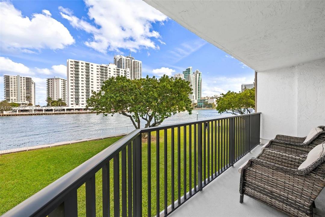 Remodeled 2 bed 2 bath den waterfront condo with panoramic Intracoastal views.