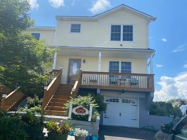 Come see this well kept home.