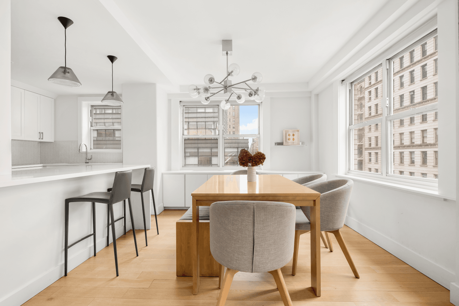 Ideally located on Fifth Avenue just one block from Union Square, this rare corner 3 bedroom, 3 bathroom residence at the coveted Wedgwood House is brand new, having just undergone ...