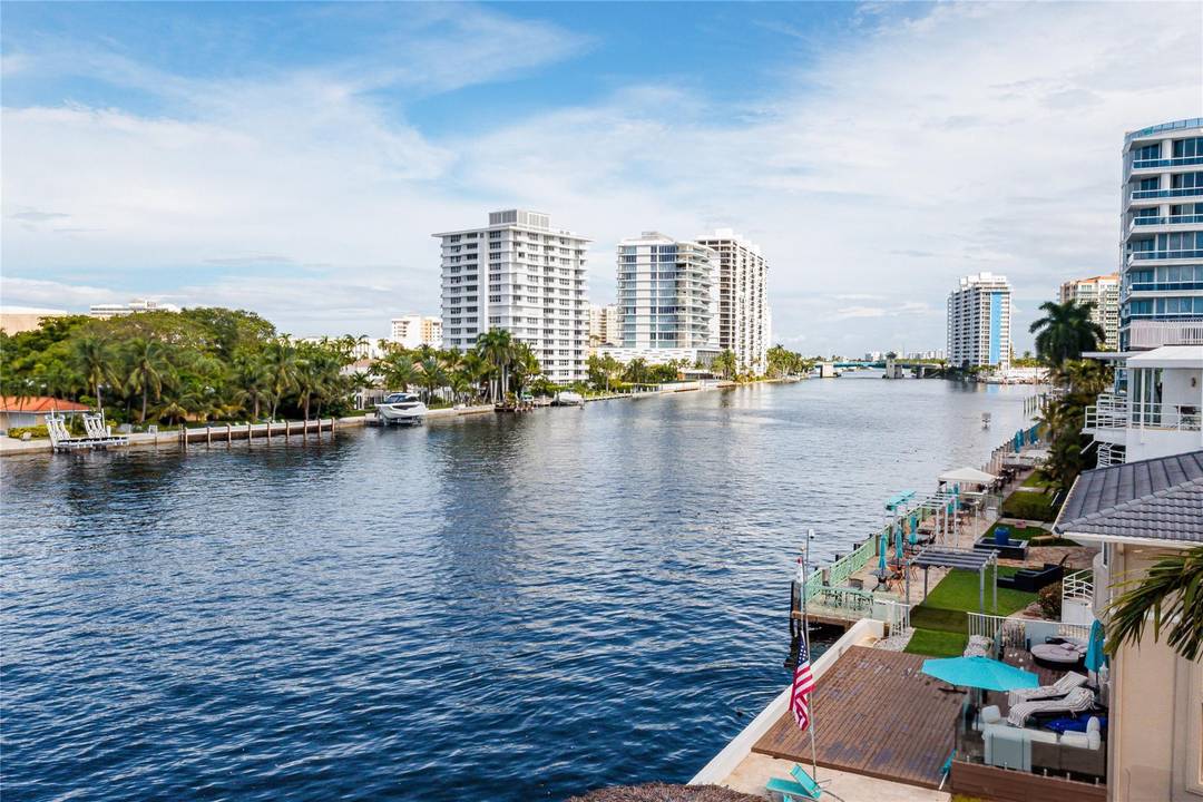 Exquisite Intracoastal Residence in Ft Lauderdale s North Beach.
