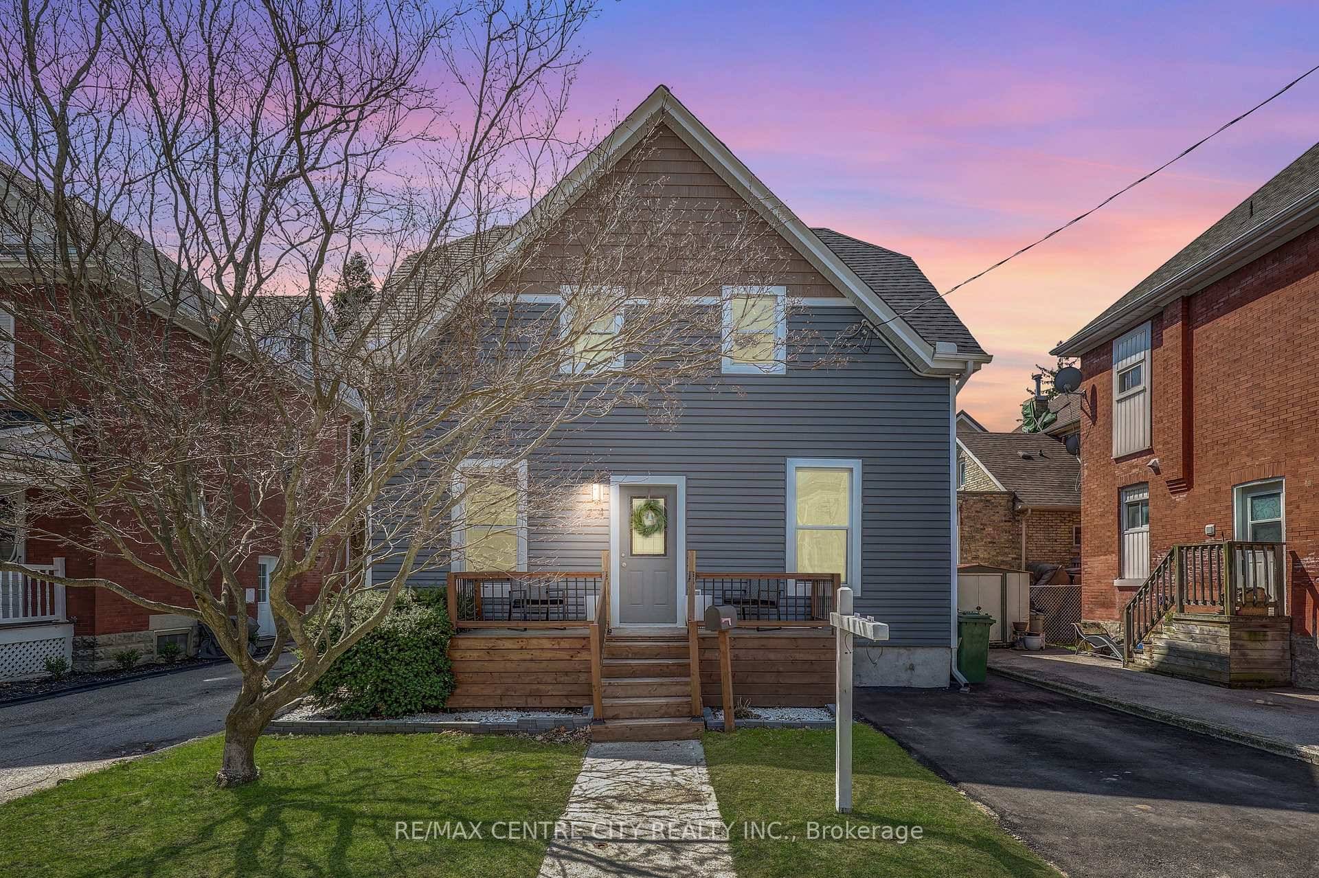 24 St. Annes Place isn't just about the house, it's the lifestyle, the location, and the freedom to enjoy it all !