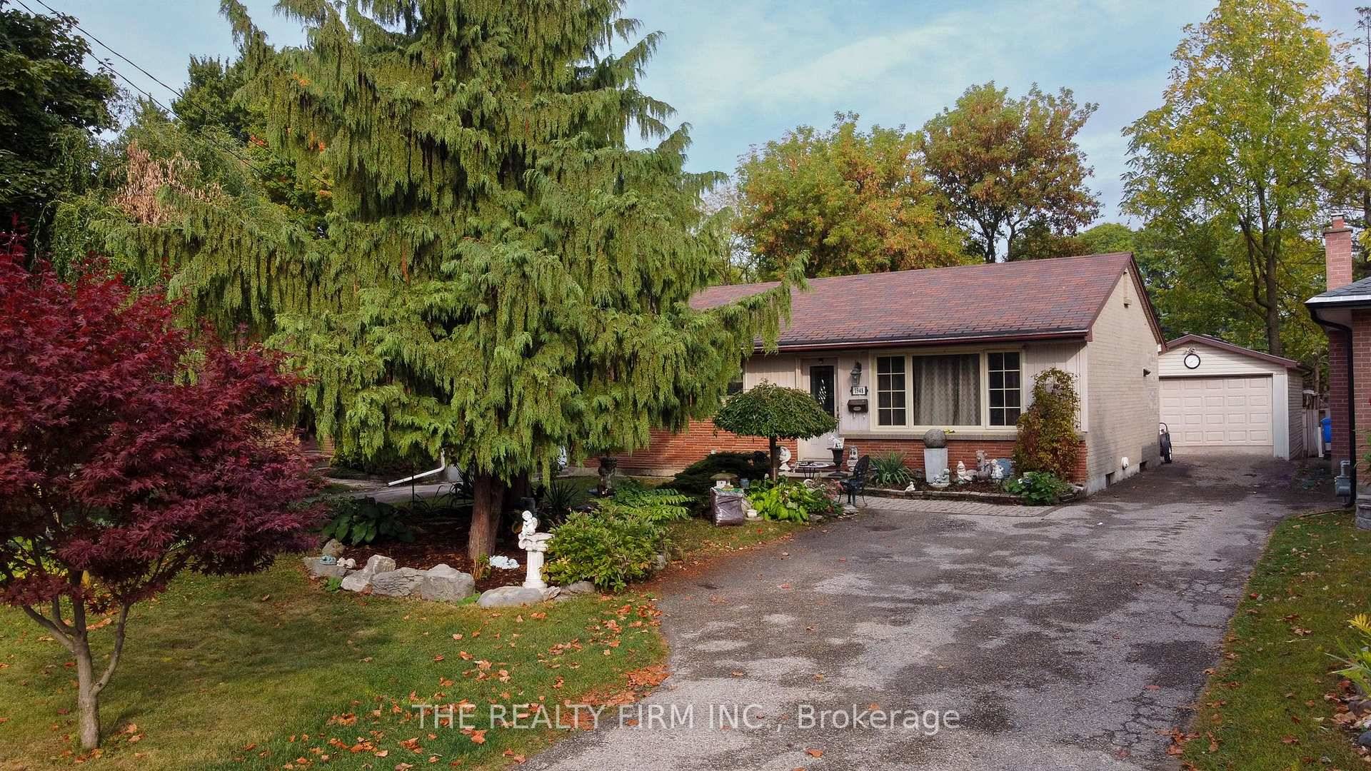 Welcome to 1948 Duluth Court, a well kept family home offering plenty of space and versatility.