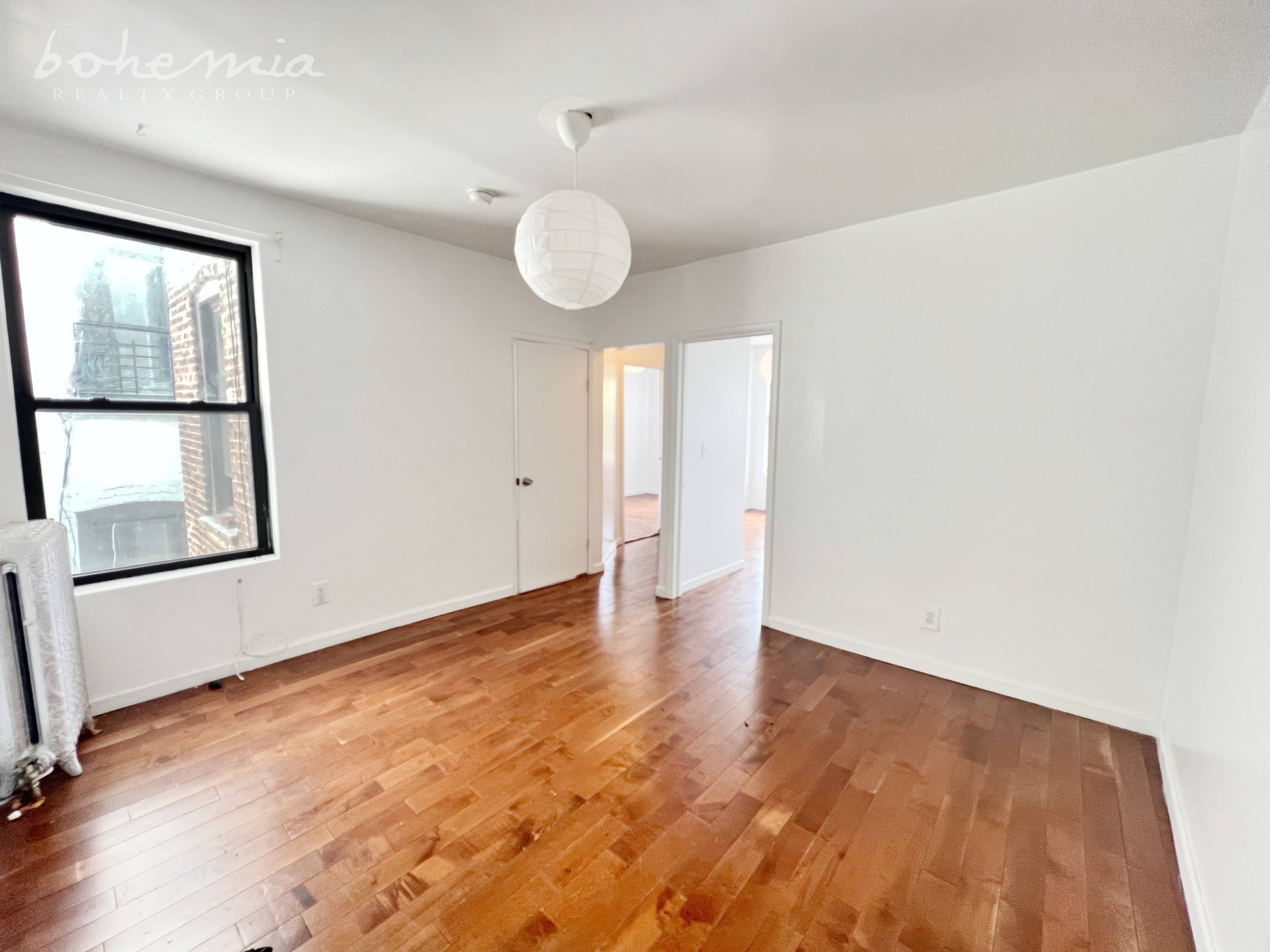 Check out this 3 bedroom apartment located in the heart of West Harlem !