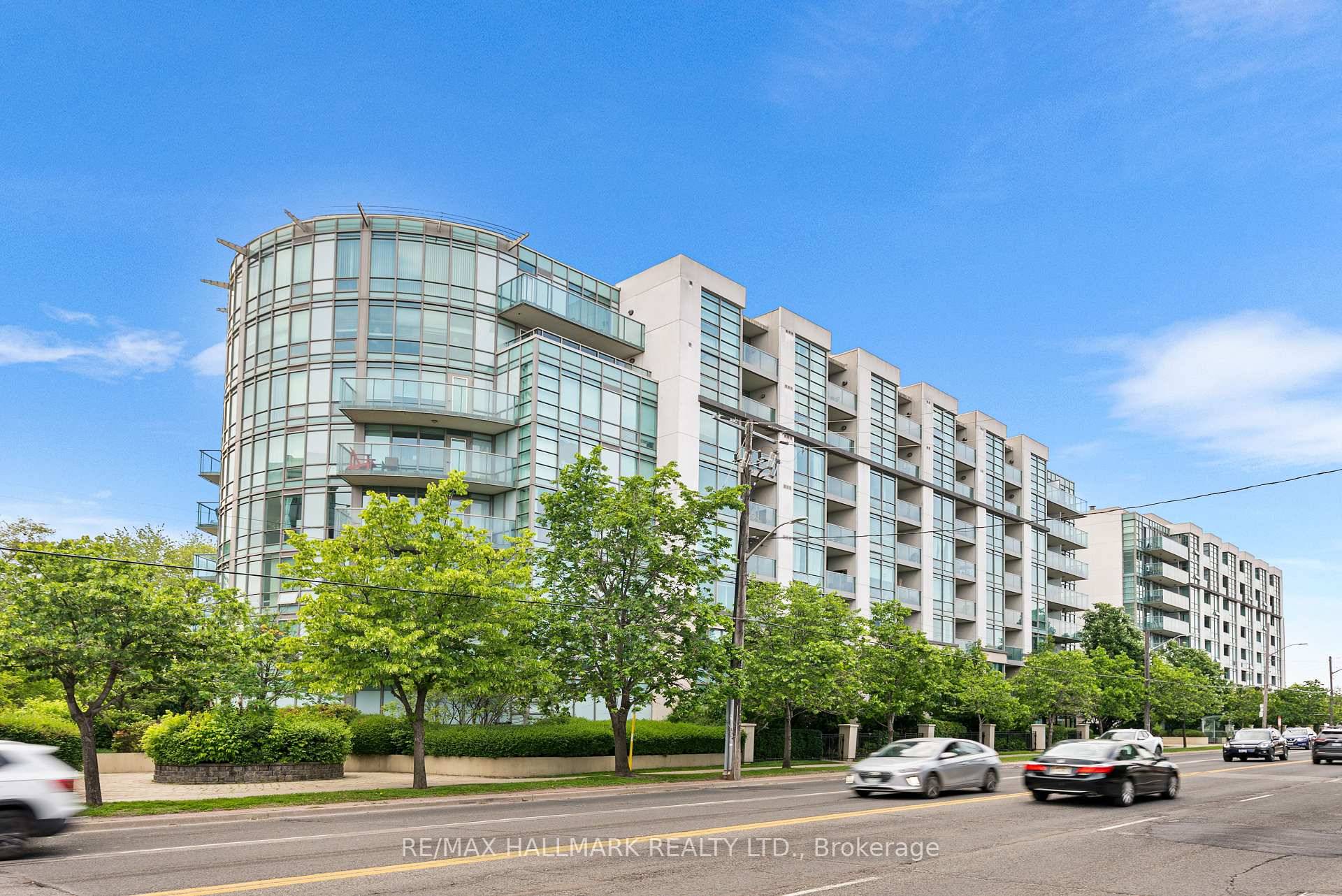 Whether you're a first time buyer, looking to downsize, or a young family on the search for your next home, this condo checks all the right boxes.