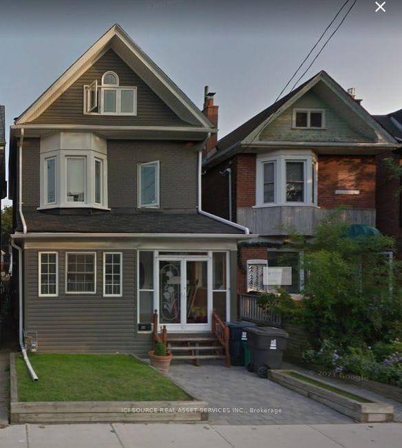1111 Gerrard St East, Unit C 4 Bedrooms 1.