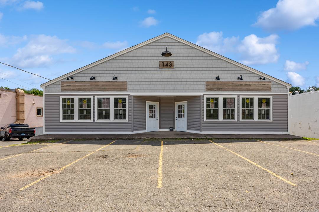 This exceptional commercial building highlighting a total of 5000sqft of beautifully finished retail office business space that can divided into two separate 2500sqft spaces.