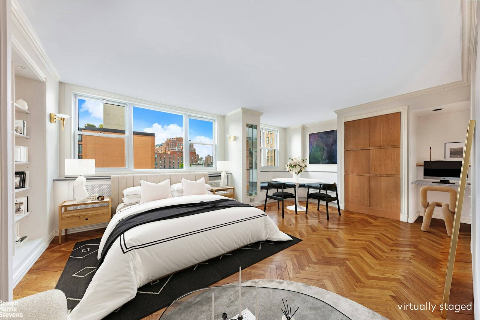 Welcome to your next home at 77 Seventh Avenue, Unit 10L, in the vibrant heart of Chelsea !