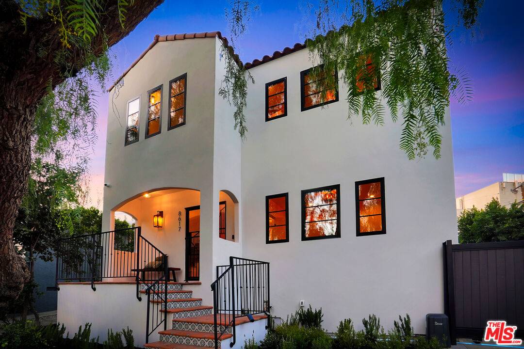 8617 Rugby Dr 5BR Sunset Strip La