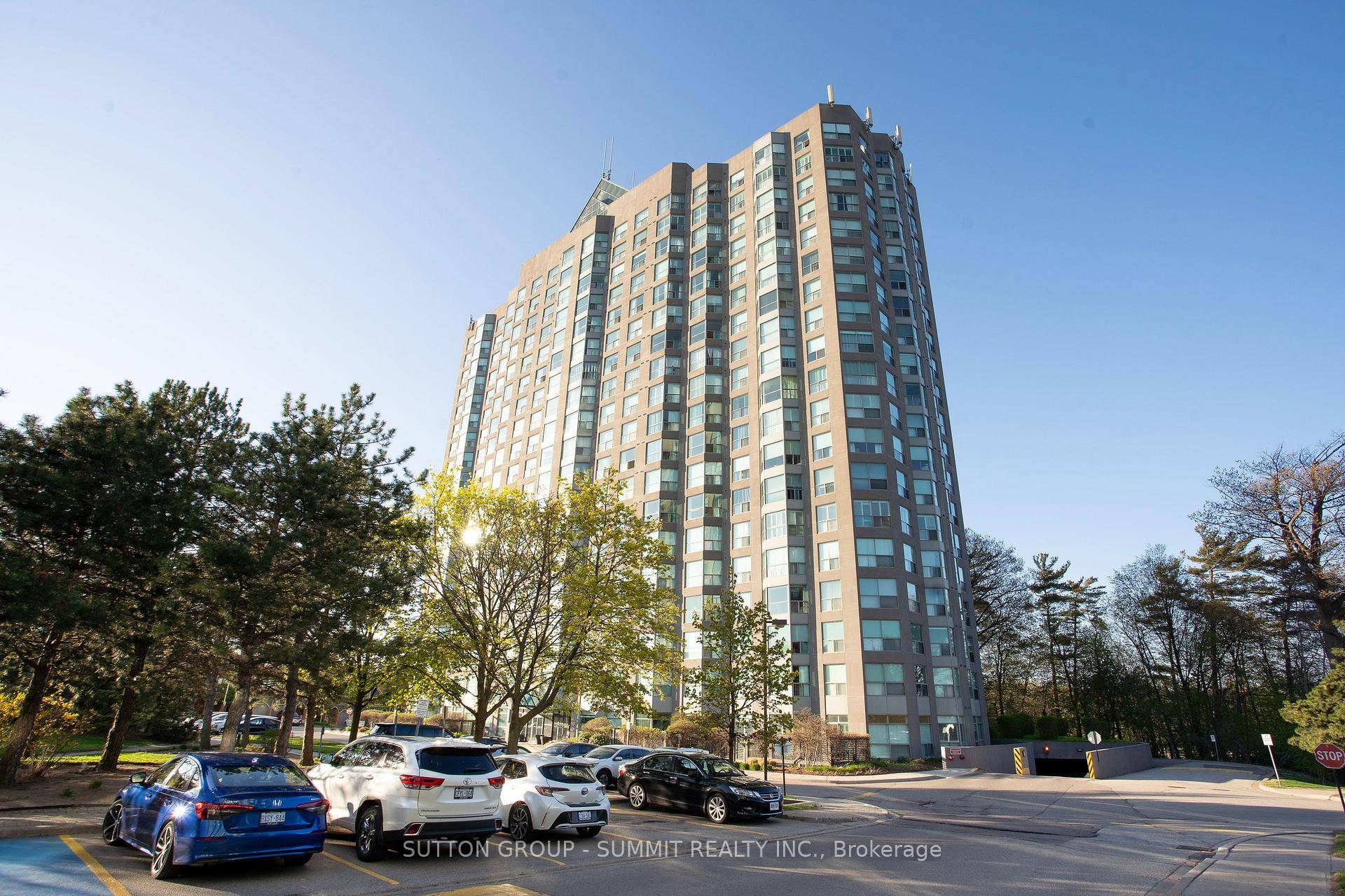 Welcome to resort style living in this spacious, renovated 1Bed Den, 1Bath suite perched on the 12th floor of a gated luxury community !