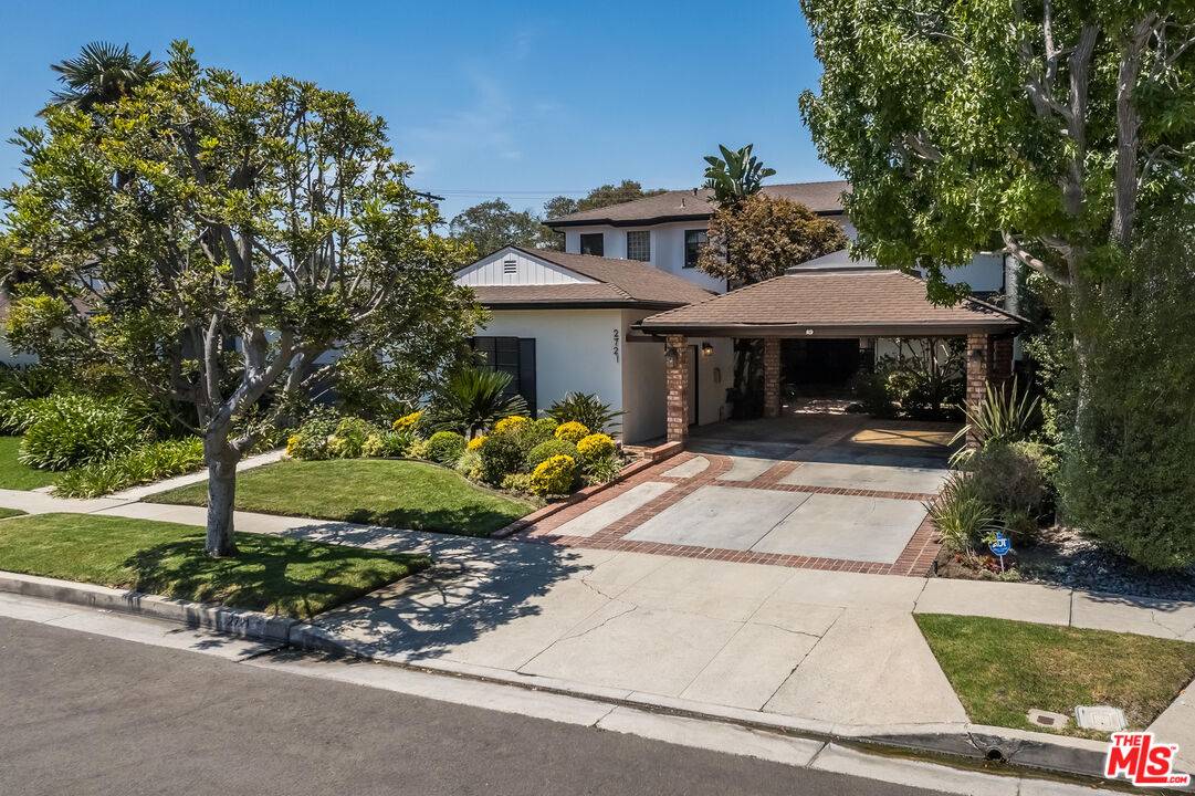 2721  S Beverly Dr 4BR La
