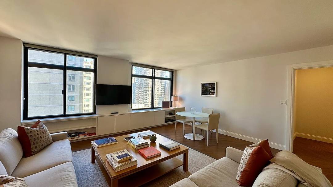 Furnished mint condition and newly renovated apartment available for rent in the Kingsley at 400 East 70th Street.