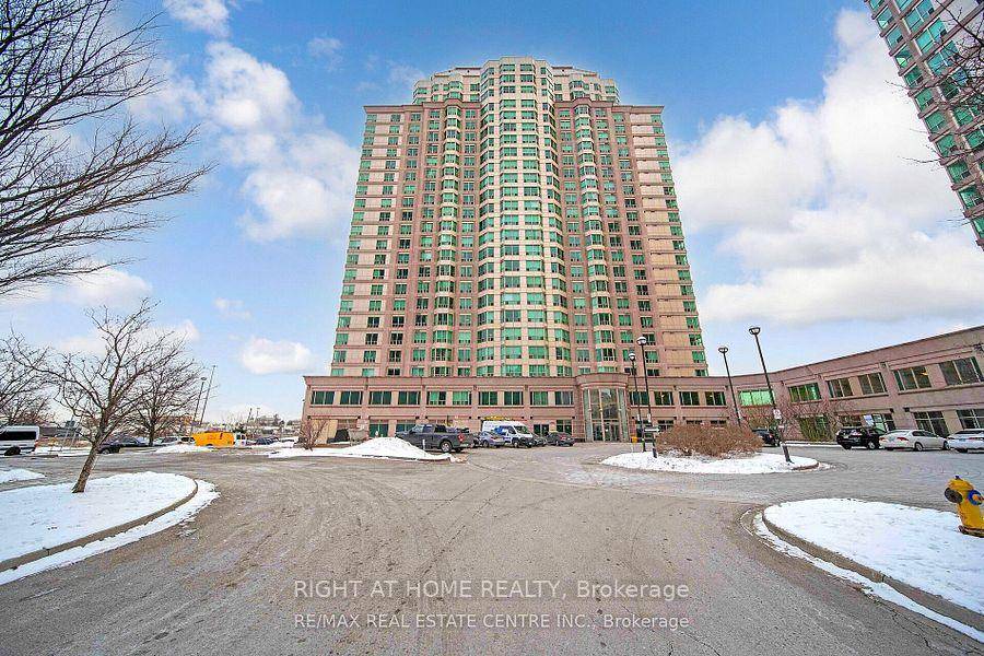 Bright, Clean, Luxury condo with unobstructed view, Open Concept.