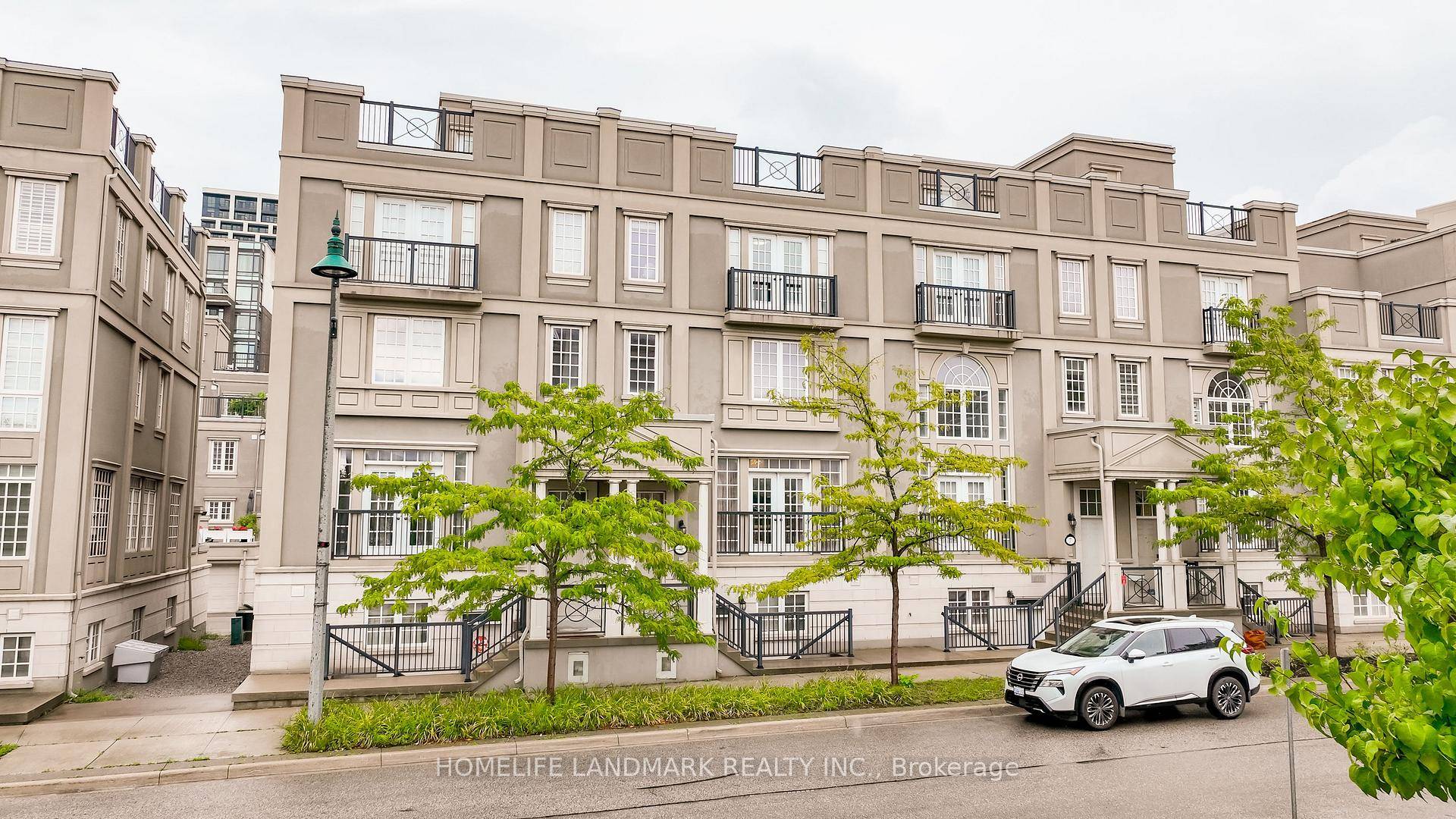 Luxurious Freehold Townhome At Downtown Markham.