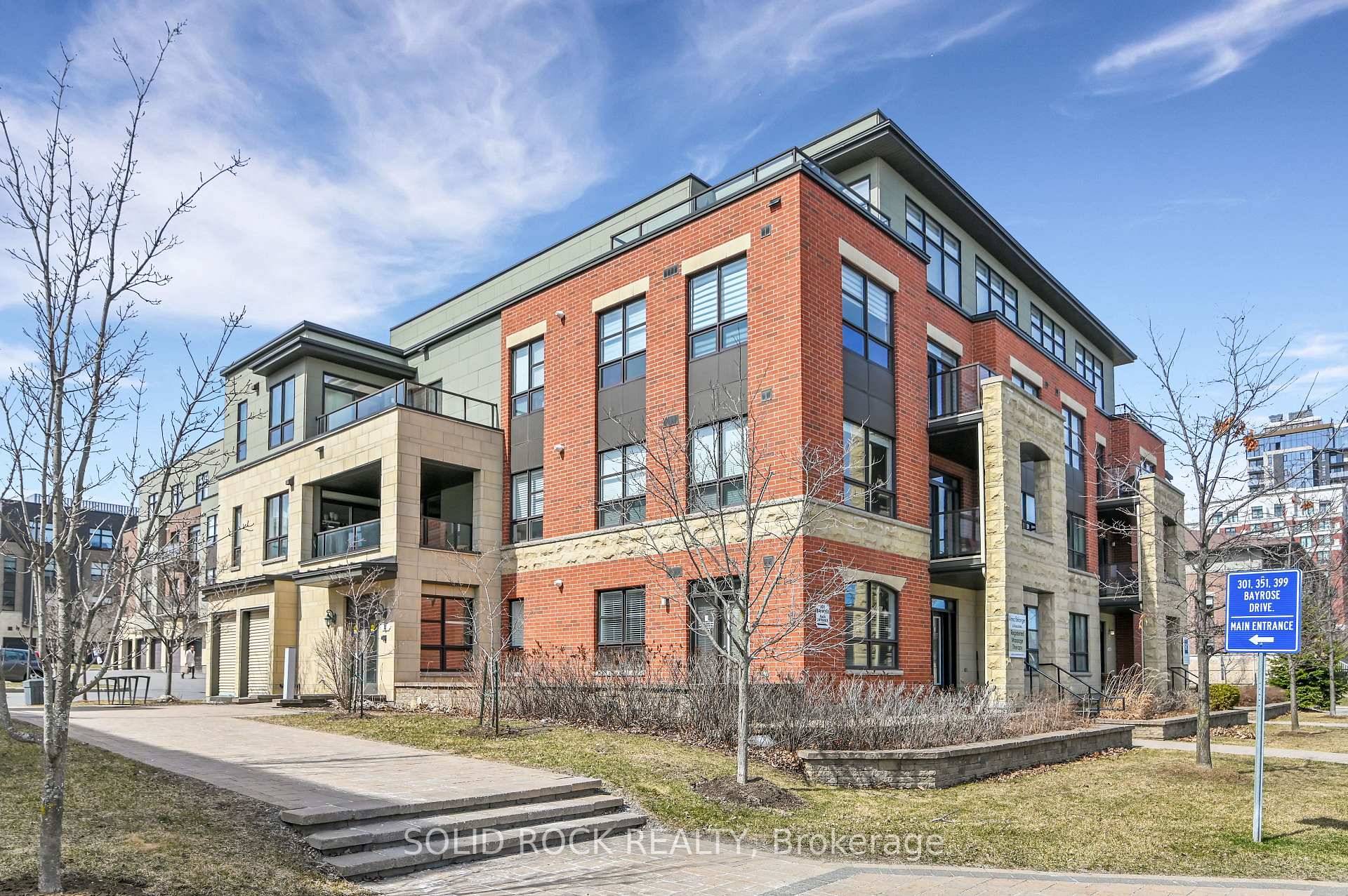 Bright Barrhaven one level condo in the desirable area of Chapman Mills.