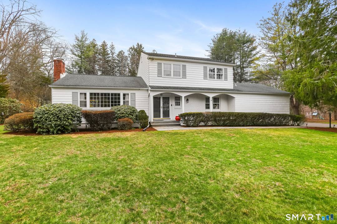 Welcome to 7 Gray Squirrel Drive, a meticulously updated 4 bedroom, 4 bath colonial on a private cul de sac in desirable West Norwalk set on a flat 1.