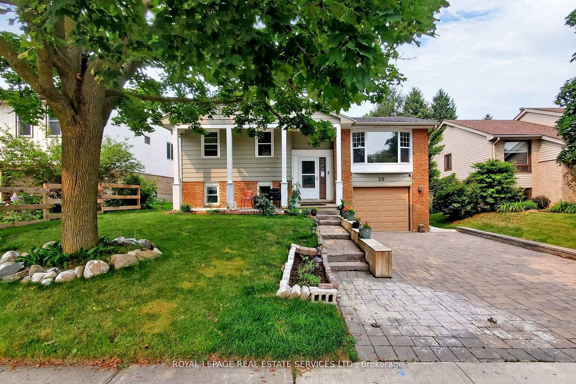 BEAUTIFUL RENOVATED 2BDR 1 BATH BASEMENT APT, BACKING ONTO CREEK, QUIET CRT.