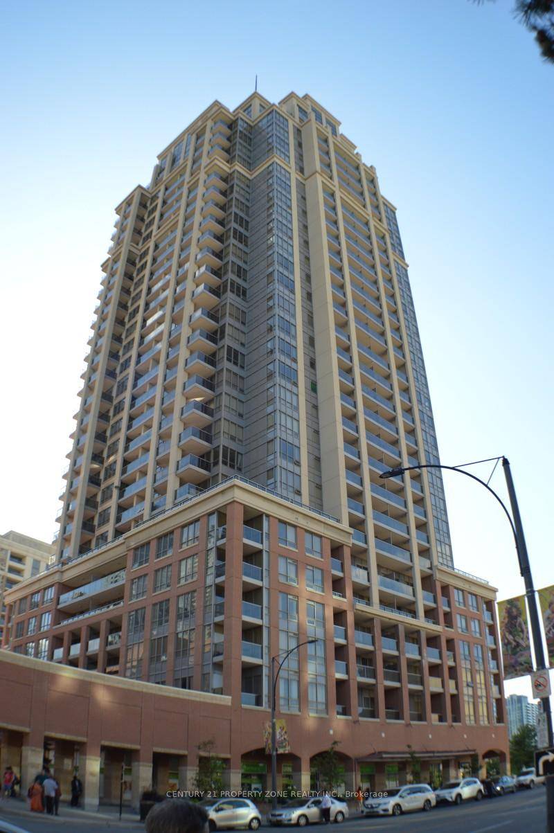 Beautiful One Bedroom, One Bathroom Condo With Parking And Locker, In The Heart Of Mississauga !