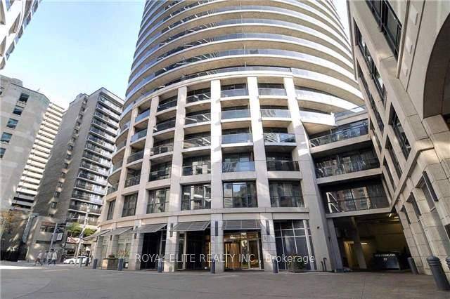Spacious Open Concept Condo with Upgraded Wood Flooring Throughout.