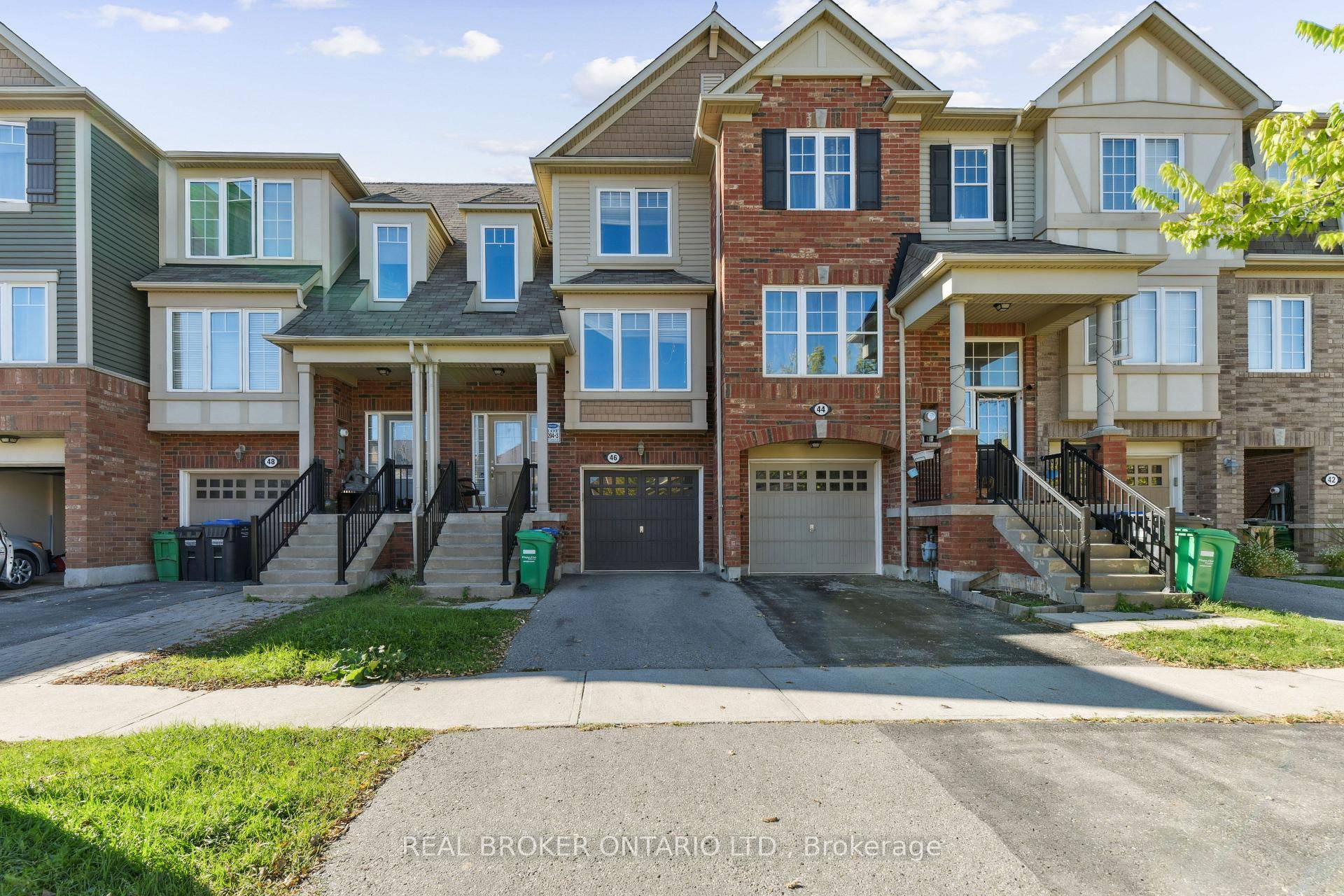 Bright amp ; spacious 3 bed, 2 bath townhome in sought after Mt.