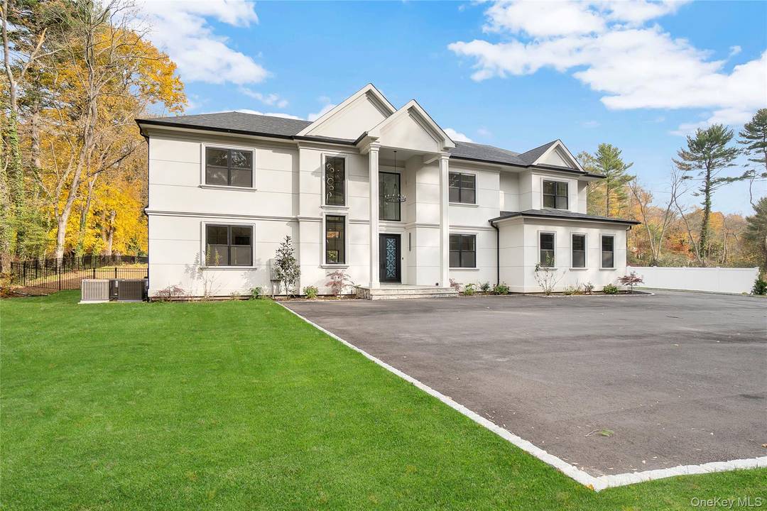 Welcome to 412 Mill River Rd.