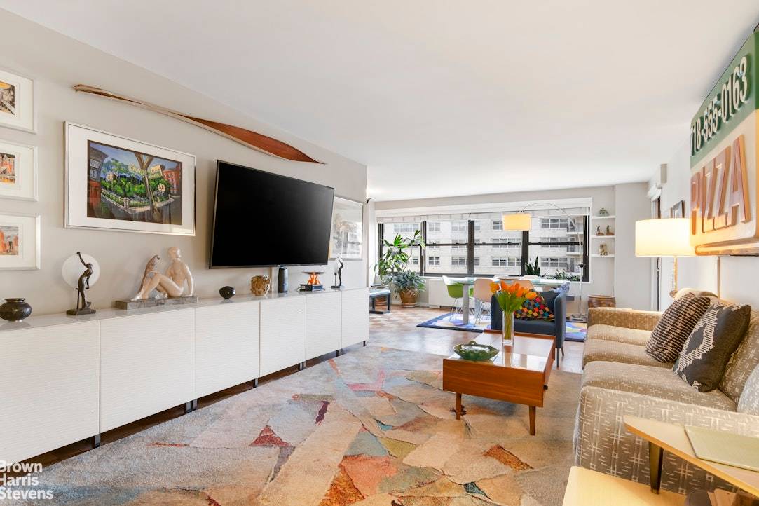 A UNIQUE ONE BEDROOM WITH BALCONY As the largest of the one bedroom apartments in all of Lincoln Towers this nearly 1, 000 square foot home has been updated and ...