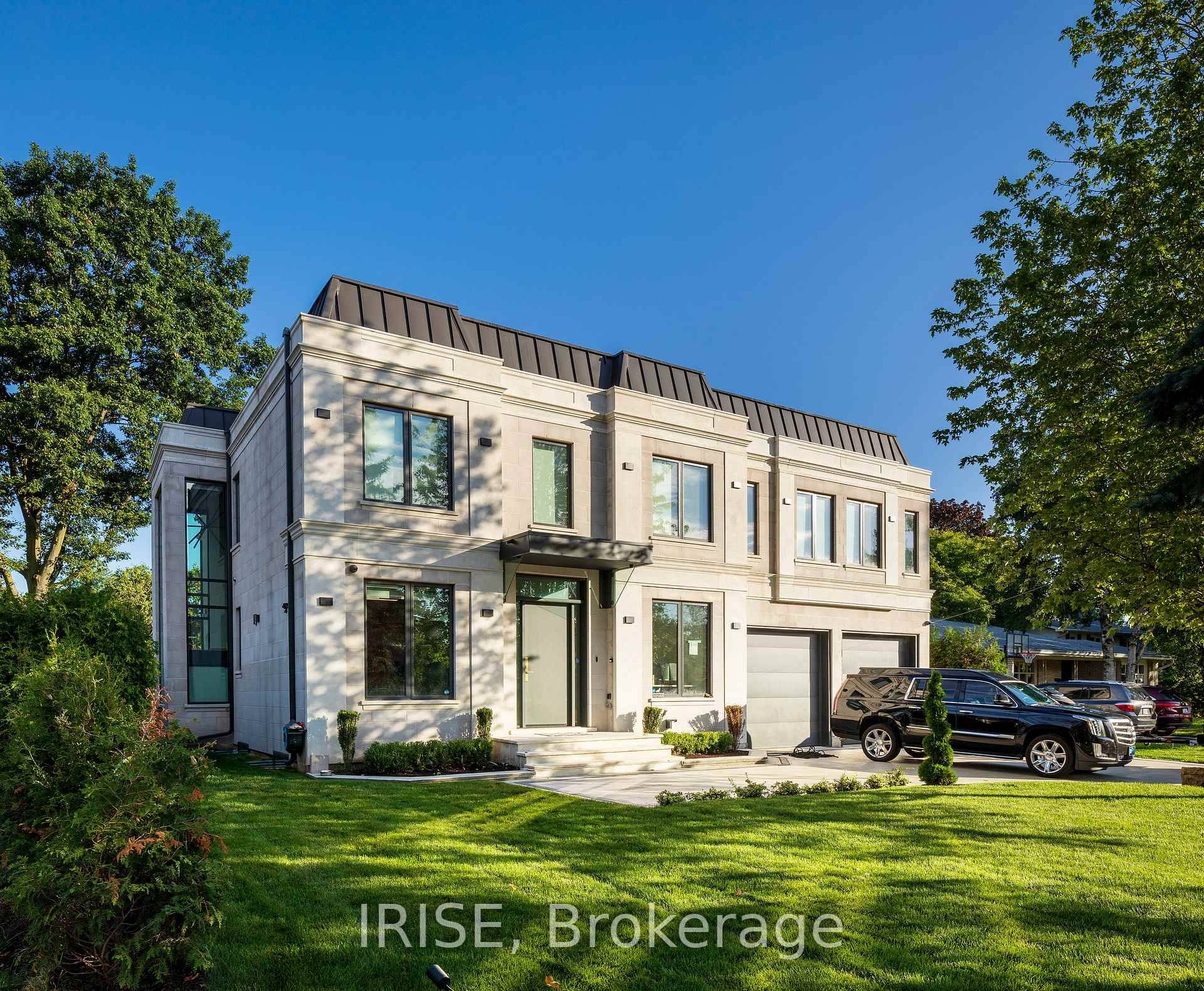 Discover this Luxurious Custom Built home in the sought after Bronte East neighbourhood, minutes from Lake Ontario.
