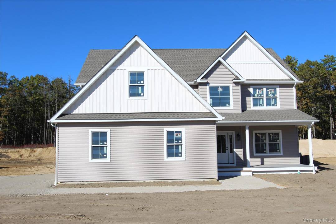 LOT 9 Exclusive 11 Lot Subdivision in the Heart of Manorville !