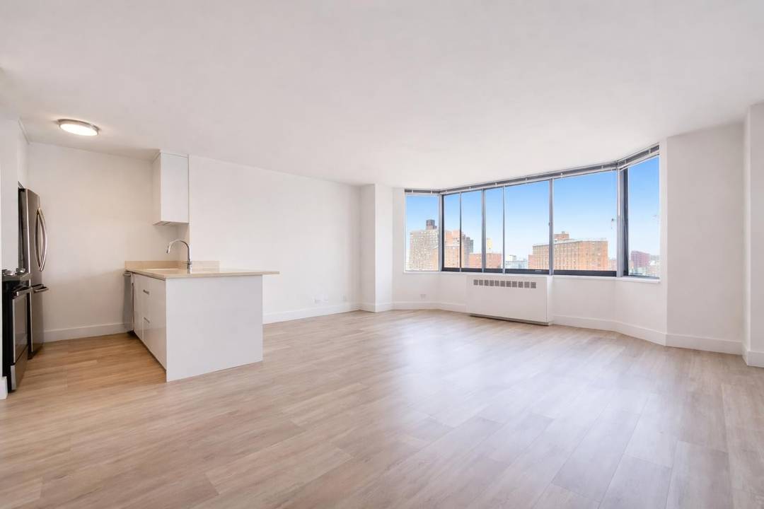 Step into luxury with this expansive one bedroom apartment, perfectly situated in the heart of the Upper East Side.