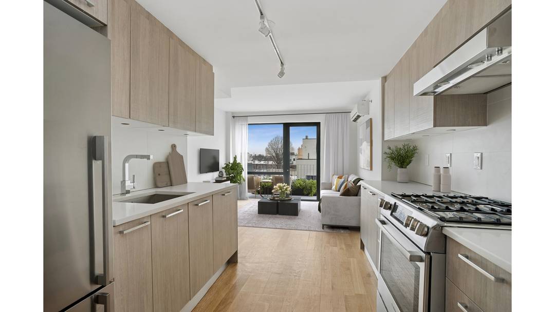 Welcome to 189 Cooper Street, a newly constructed 13 residence boutique condominium bringing refined design and modern comfort to the heart of Bushwick.