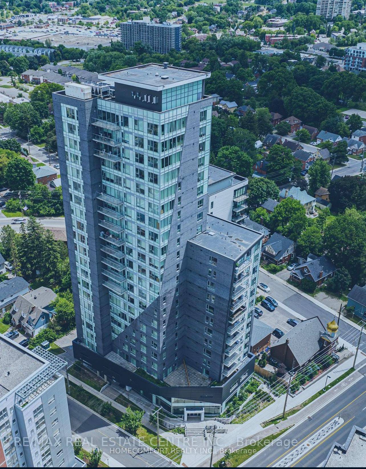Amazing opportunity for renter to live at this 2 Bedroom 2 Full Bath.