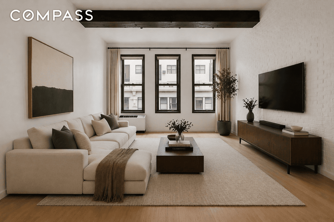 Welcome to luxury living in the heart of Manhattan !