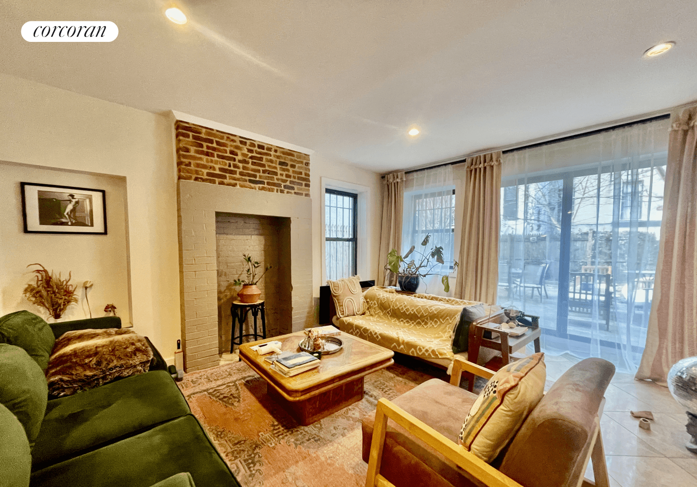 You must see this STUNNING 4 bedroom 2.
