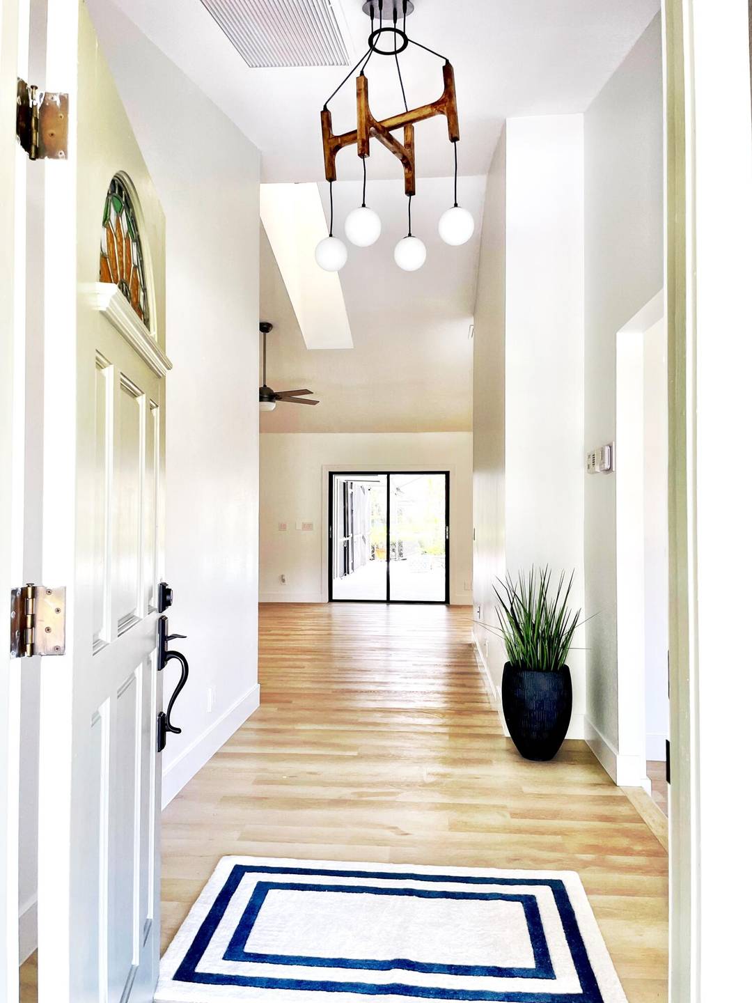 Lease a slice of paradise in sought after Shady Lakes.