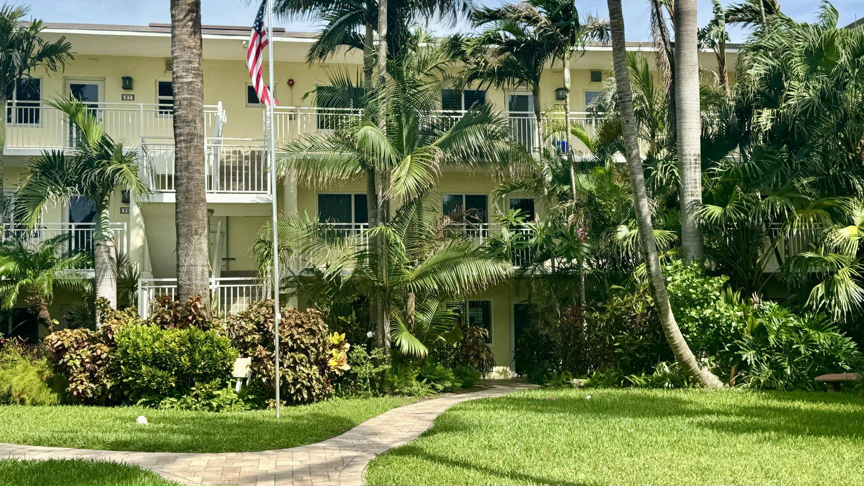 Available October20th to December 20th, in serene Ocean Ridge !