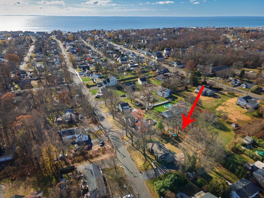 This Ranch home offers the best of both comfort and functionality with plenty of outdoor space for you to enjoy whether you want a peaceful backyard, room to garden or ...