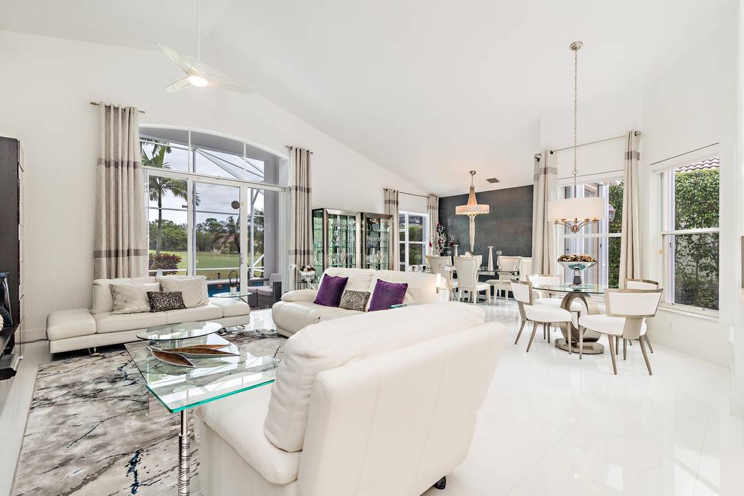 Exclusive contemporary interior home is perfect for discerning clientele, Spacious 4 bedrooms den office, pool spa 3 car garage is located in the prestigious golf community of The Preserve at ...
