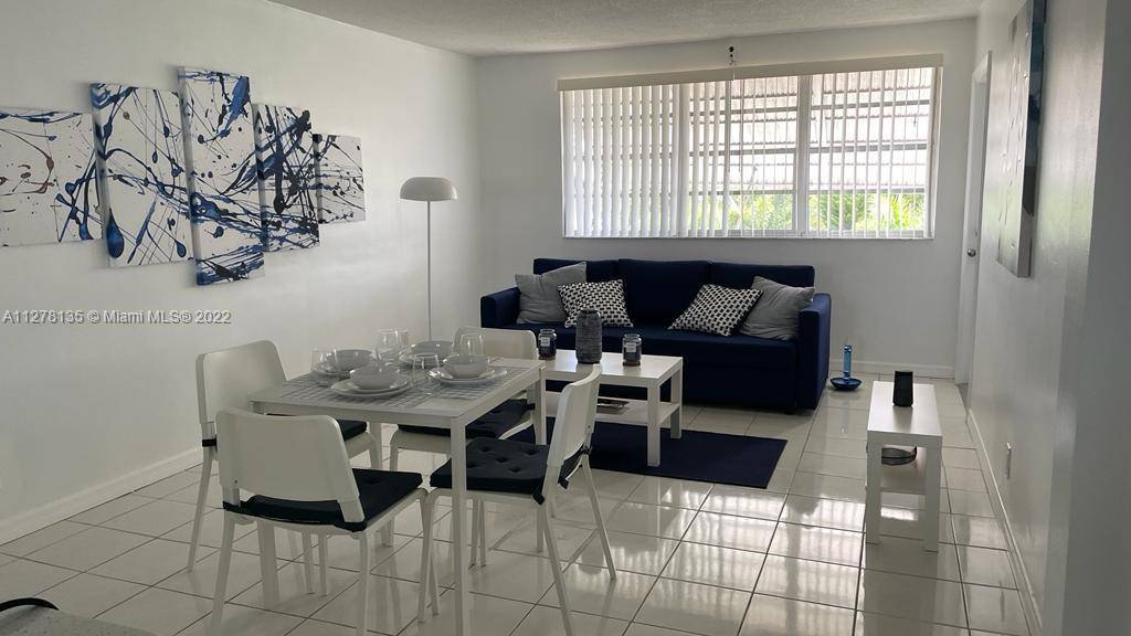 Updated 1 Bedroom 1 Bath Condo.