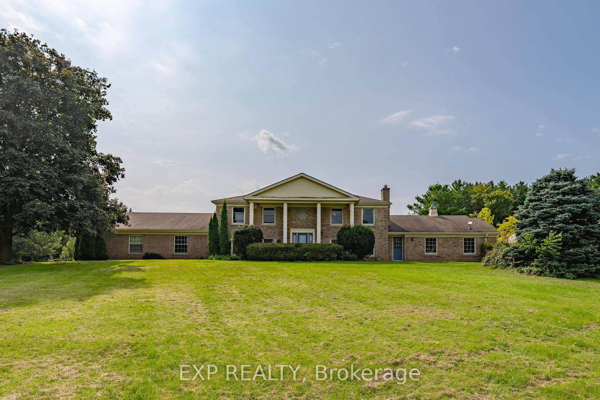 Welcome to a rare 10 acre country retreat just minutes from London, Lambeth, and Highways 401 amp ; 402.