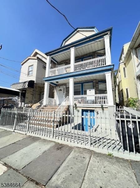 GREAT INVESTMENT OPPORTUNITY !