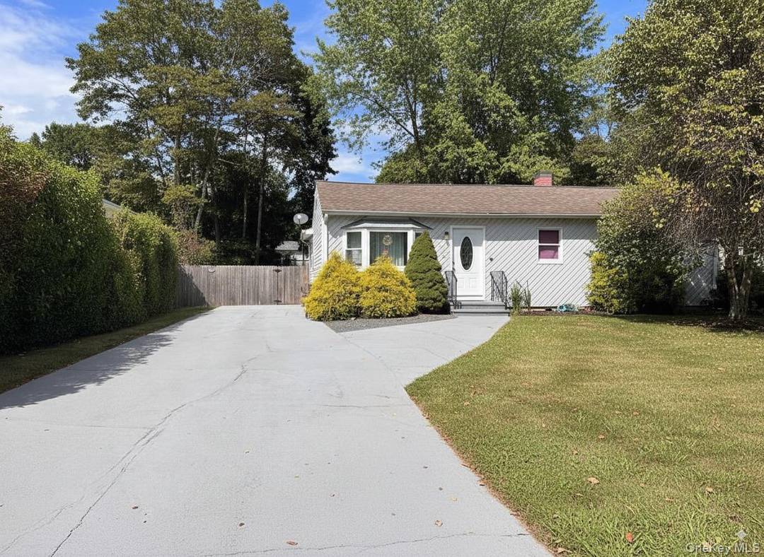 Diamond Ranch with Legal Extension Perfect for Mother Daughter.