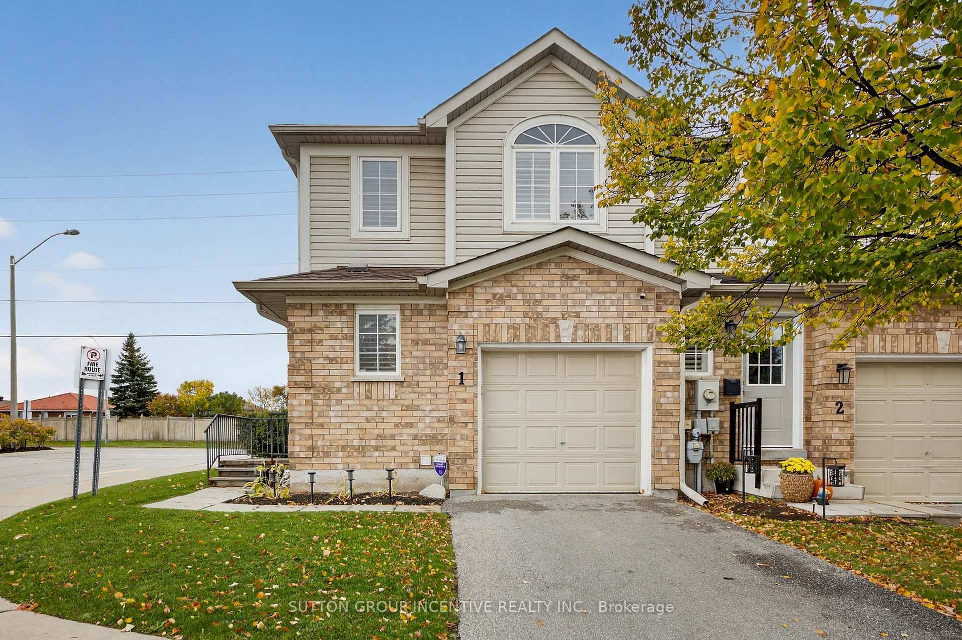 Welcome to this immaculate 3 bedroom condo townhouse, ideally situated just steps from all amenities and within walking distance to the Barrie South GO Station plus only 3.