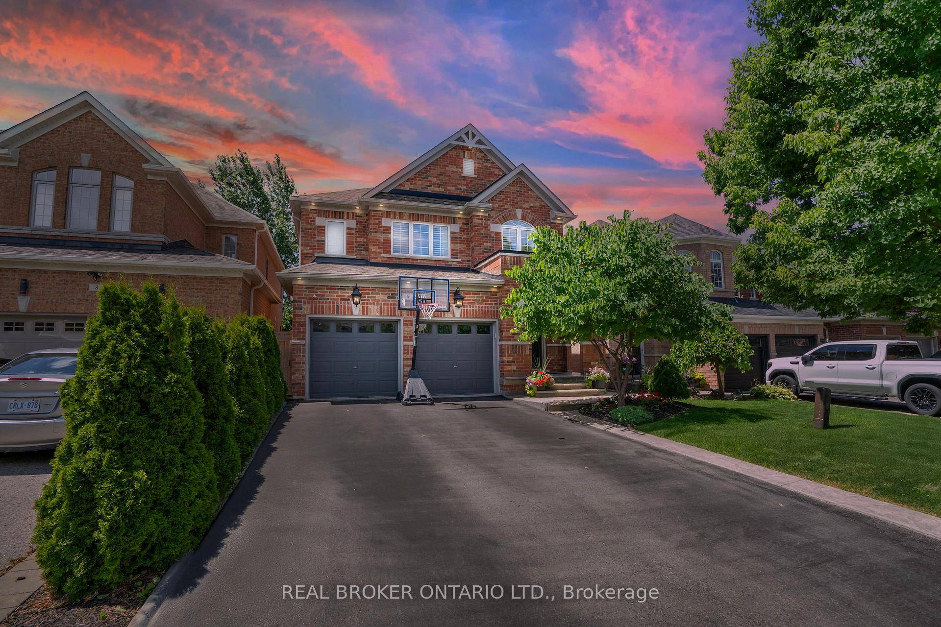 Welcome to this stunning Hampshire Model 4 bedroom home, nestled in a highly sought after, family friendly neighborhood.
