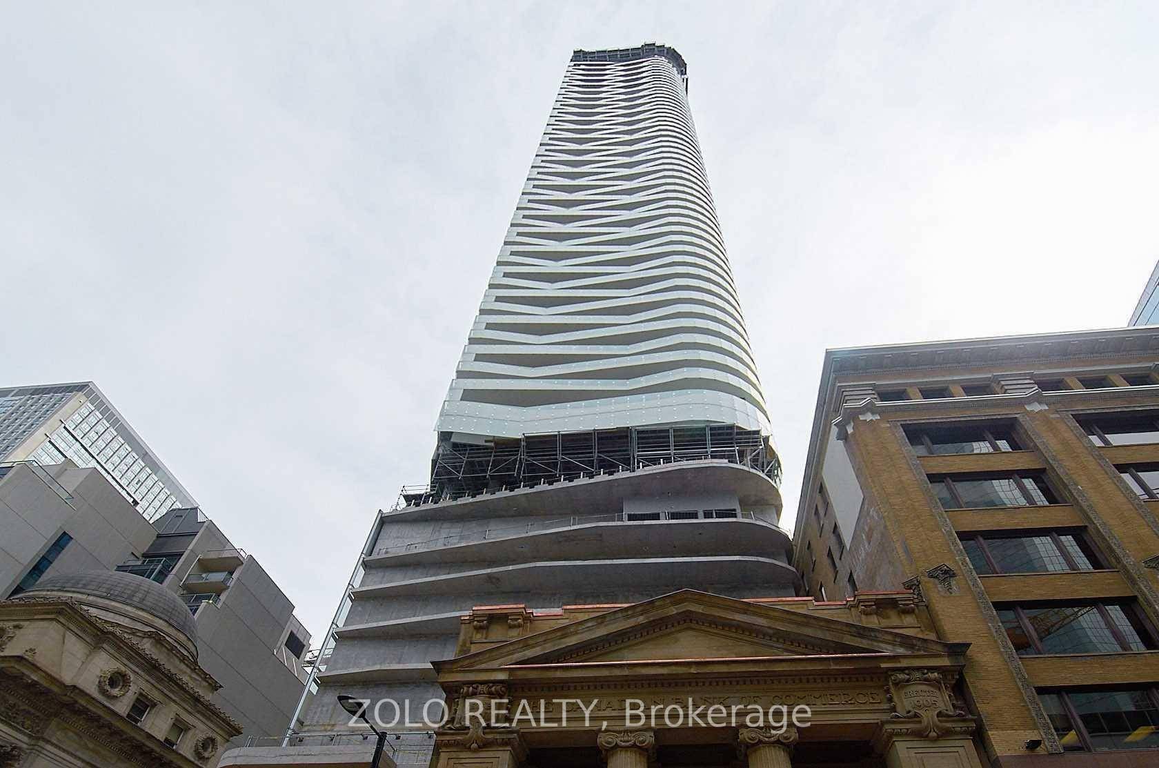 Luxury Living At Massey Tower !
