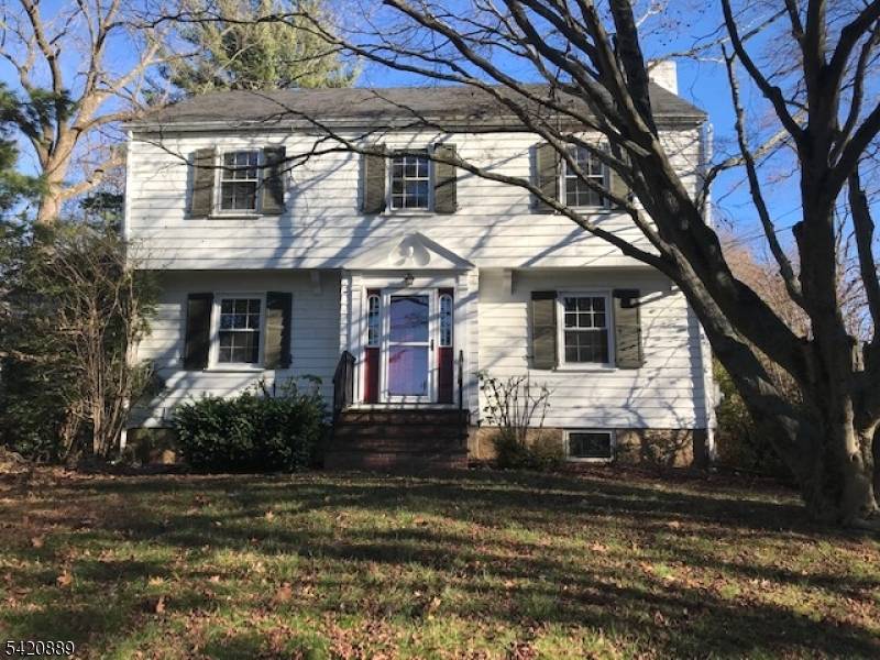 Well maintained 3 Bedroom, 2.