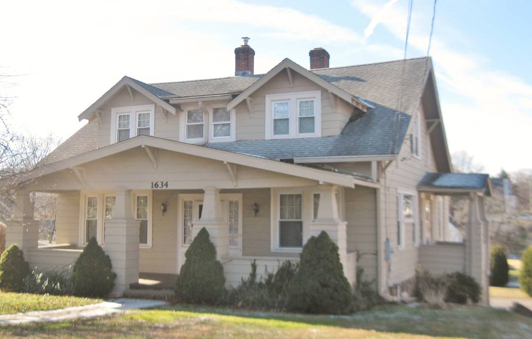 They don't build homes like this anymore !