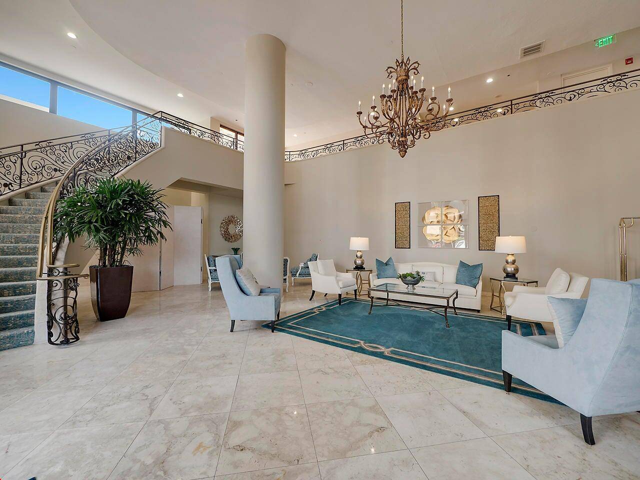 THIS 3 BEDROOM 4 1 2 BATHS ON THE NORTHWEST CORNER WITH A WRAP AROUND BALCONY FROM YOUR 15 FLOOR HOME OFFERS THE MOST BREATH TAKING VIEWS OF THE EVENING ...