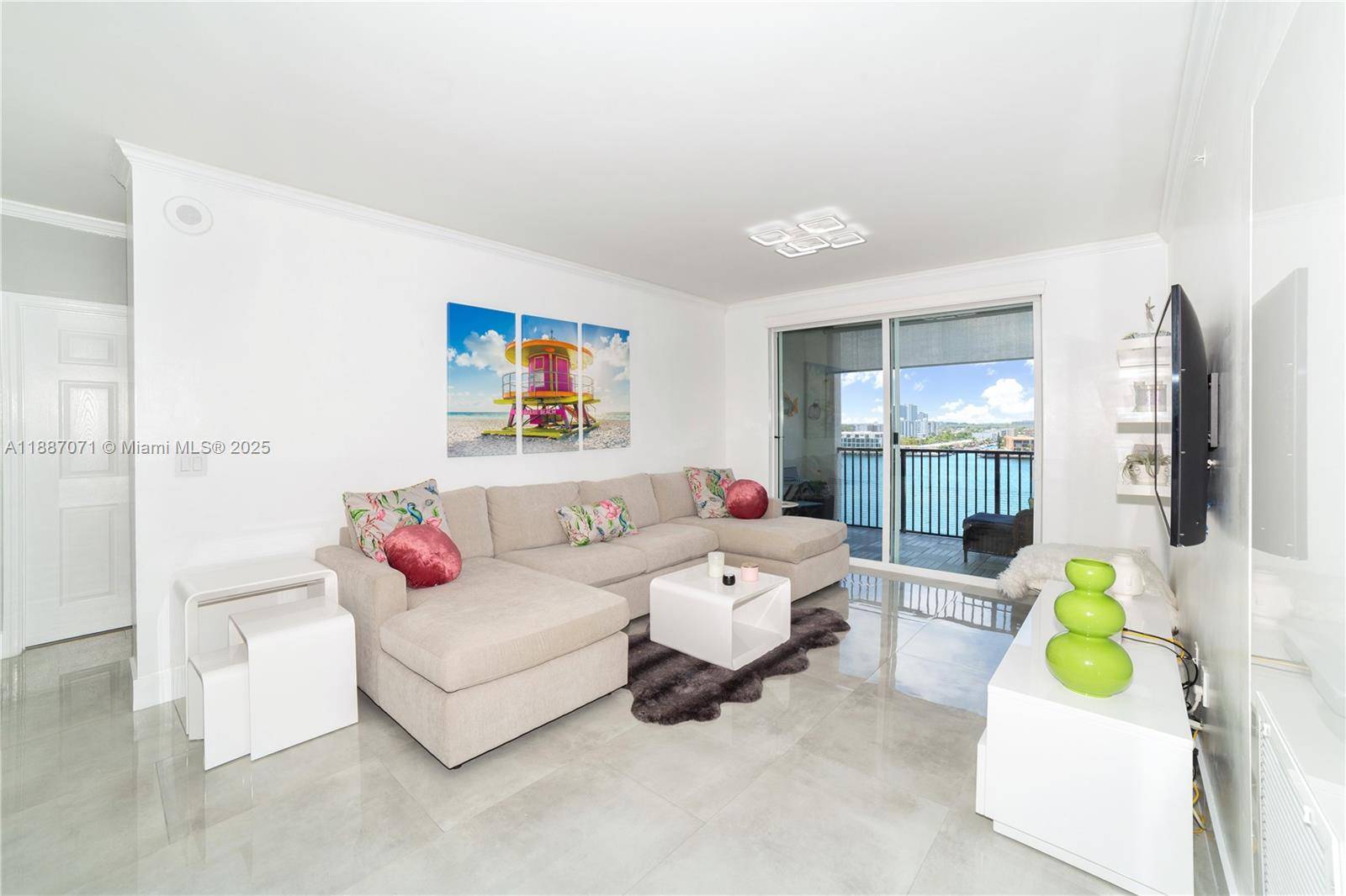 You ll LOVE this STUNNING fully furnished and professionally remodeled 2bed 2bath penthouse condo in the heart of world renowned Sunny Isles Beach.