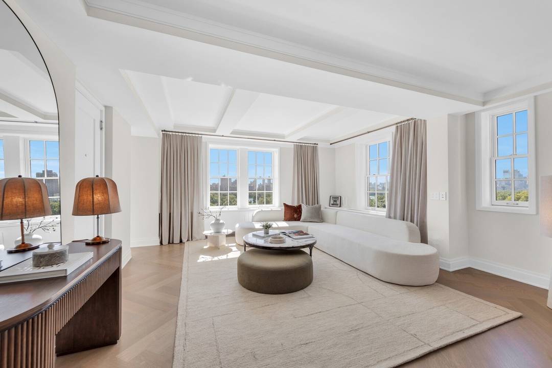 A Masterpiece Above Central Park Sponsor Residence at 360 Central Park West High atop the 15th floor of Rosario Candela's iconic 360 Central Park West, this newly renovated two bedroom, ...